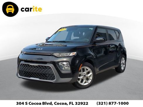 Used 2022 Kia Soul LX w/ Technology Package FWD image 1