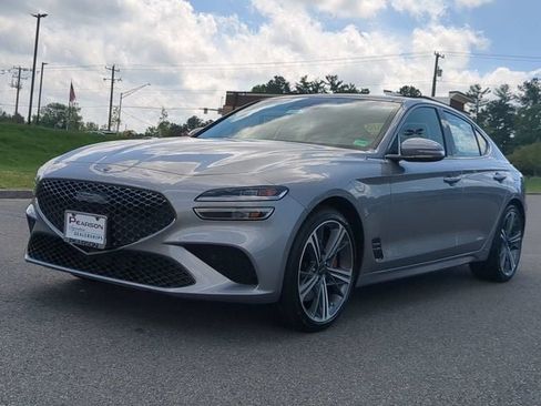 Used 2025 Genesis G70 2.5T w/ Sport Prestige Package RWD image 7