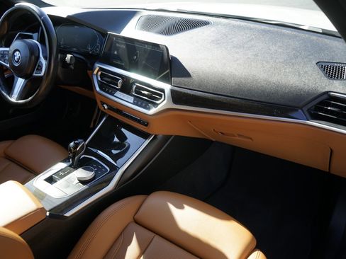 Used 2022 BMW 330e w/ M Sport Package image 18