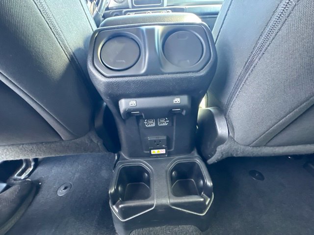 Used 2019 Jeep Wrangler Unlimited Sahara AWD/4WD image 13