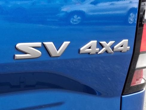 Used 2024 Nissan Frontier SV image 30