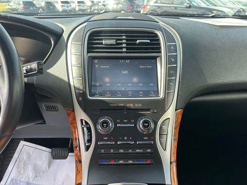 Used 2020 Lincoln Nautilus Reserve w/ Equipment Group 202A image 17