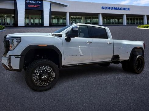 New 2026 GMC Sierra 3500 Denali Ultimate AWD/4WD image 3