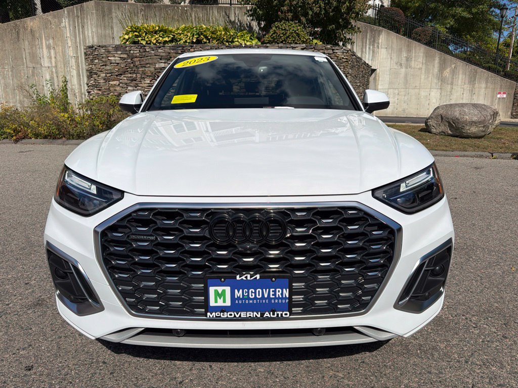 Used 2023 Audi Q5 2.0T Premium w/ Convenience Package AWD/4WD image 10