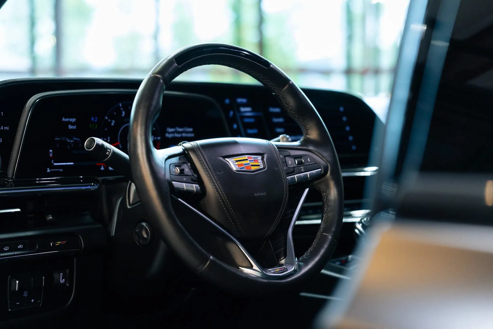Used 2024 Cadillac Escalade ESV V AWD/4WD image 22