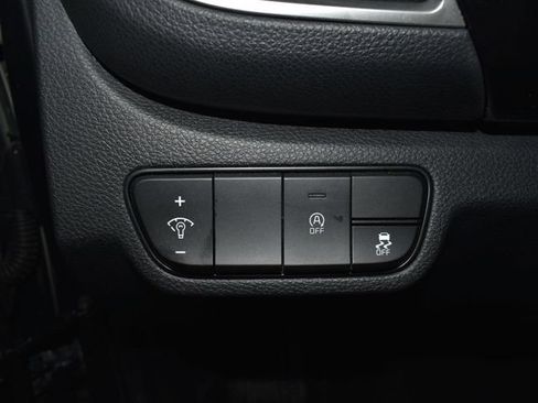 Used 2025 Kia Seltos S FWD image 14