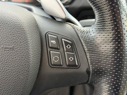 Used 2009 BMW 135i Convertible image 28