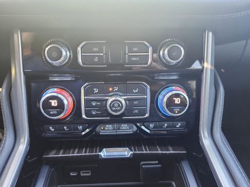 Certified 2022 GMC Yukon Denali image 20