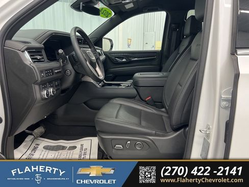 Used 2024 GMC Yukon Denali w/ Max Trailering Package image 9