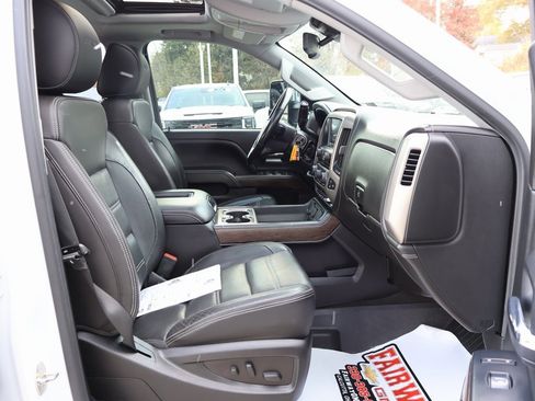 Used 2018 GMC Sierra 2500 Denali w/ Suspension Package, Off-Road image 40
