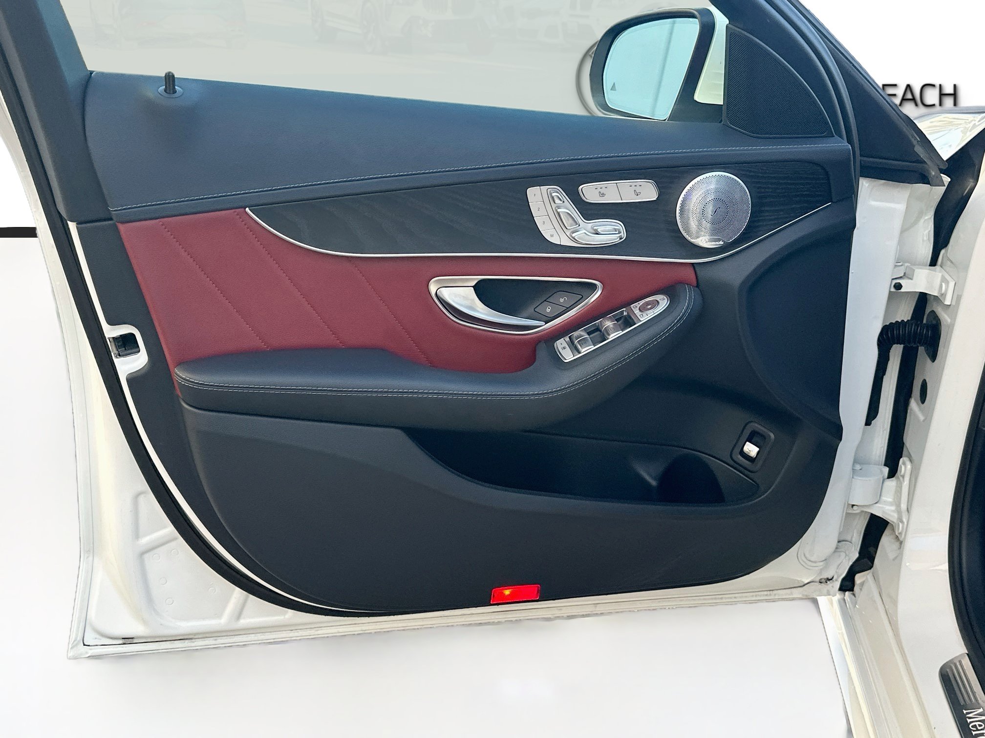 Used 2015 Mercedes-Benz C 300 Sedan image 17
