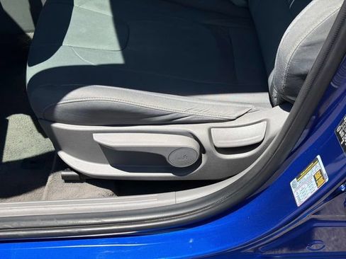 Used 2023 Hyundai Elantra Blue FWD image 21