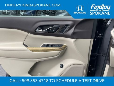 Used 2017 GMC Acadia Denali image 7