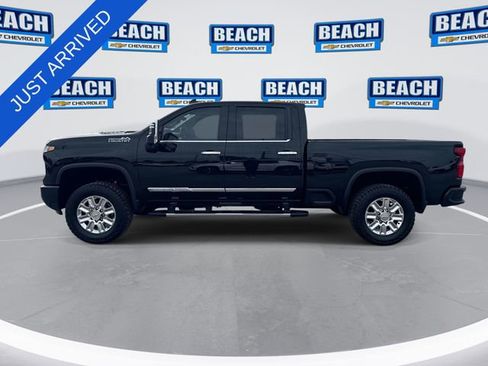 Used 2024 Chevrolet Silverado 3500 High Country w/ High Country Premium Package AWD/4WD image 5
