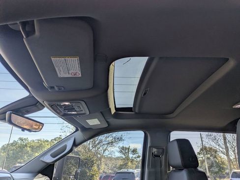 Used 2023 Chevrolet Silverado 2500 LTZ w/ LTZ Premium Package image 18