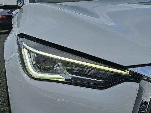 Used 2022 INFINITI QX50 Luxe w/ Cargo Package image 9