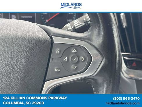 Used 2020 Chevrolet Traverse LT FWD image 23
