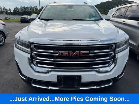 Used 2023 GMC Acadia SLT w/ Preferred Package AWD/4WD image 2
