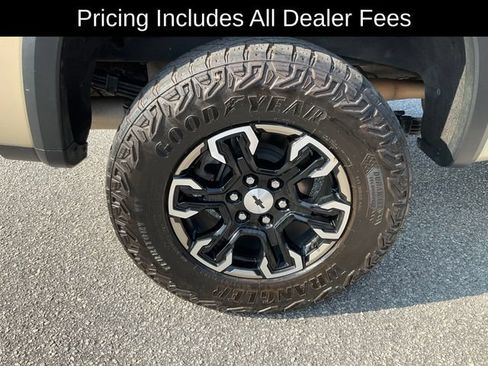 Used 2023 Chevrolet Silverado 1500 ZR2 w/ Technology Package AWD/4WD image 25