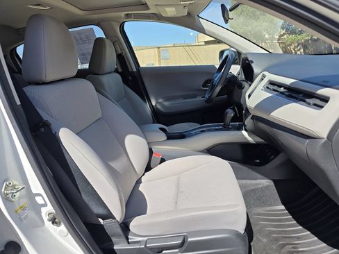 Used 2016 Honda HR-V EX image 22