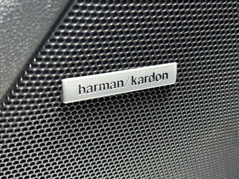 Used 2019 Subaru Crosstrek 2.0i Limited w/ Moonroof Package w/Navigation image 38