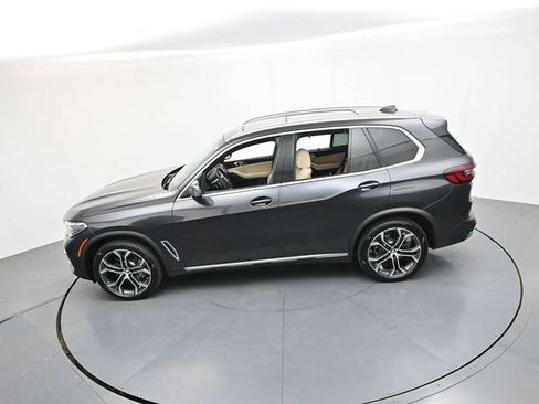 Used 2022 BMW X5 xDrive40i w/ Executive Package AWD/4WD image 44