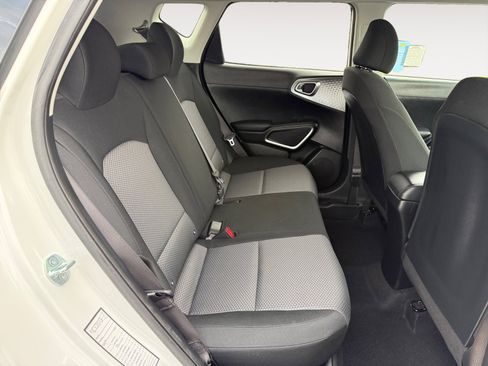 Used 2024 Kia Soul LX w/ Option Group 015 image 18