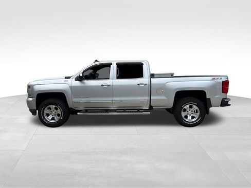Used 2017 Chevrolet Silverado 1500 LTZ Z71 w/ LTZ Plus Package AWD/4WD image 8