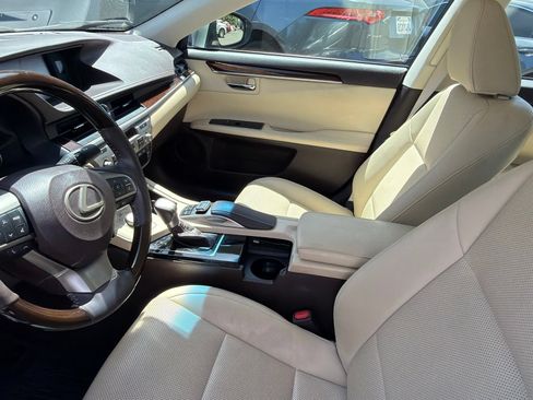 Used 2018 Lexus ES 350 w/ Navigation System Package FWD image 6