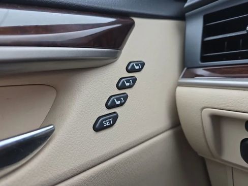 Used 2013 Lexus ES 350 image 25