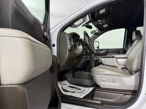 Used 2021 Chevrolet Silverado 2500 LTZ w/ Z71 Off-Road Package image 12