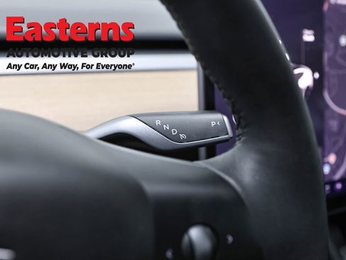 Used 2022 Tesla Model 3 Standard Range image 13