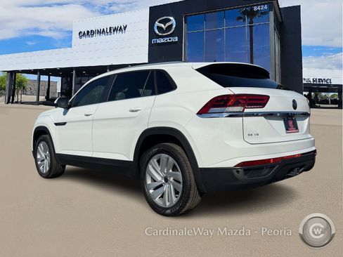 Used 2023 Volkswagen Atlas Cross Sport SE image 4