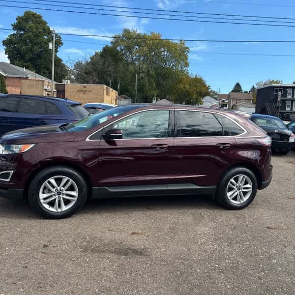 Used 2018 Ford Edge SEL w/ Equipment Group 201A FWD image 2