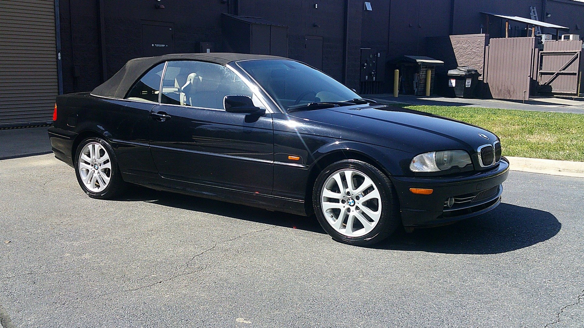Used 2001 BMW 330Ci Convertible RWD image 7