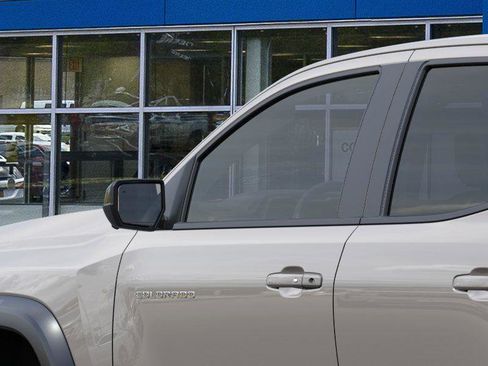 New 2026 Chevrolet Colorado ZR2 w/ Technology Package AWD/4WD image 12