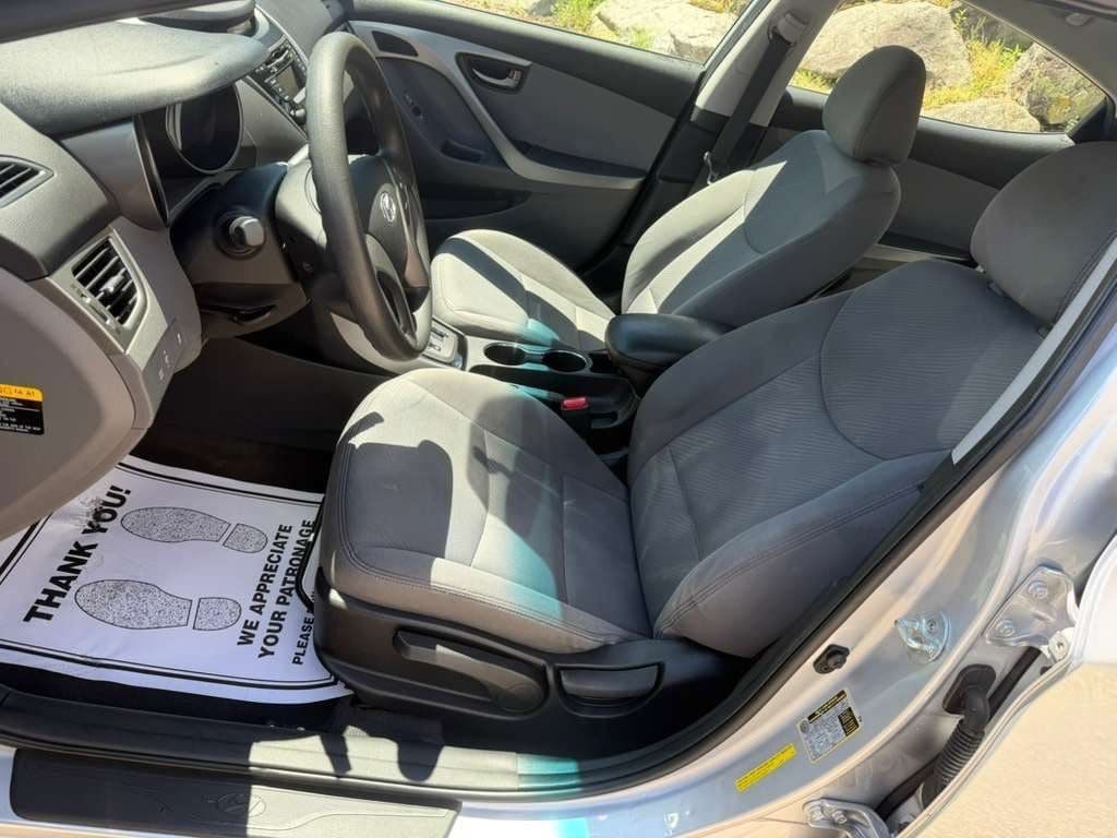 Used 2013 Hyundai Elantra GLS FWD image 13