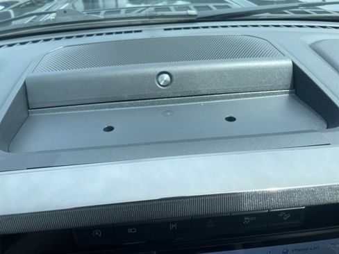 Certified 2021 Ford F150 Platinum w/ FX4 Off-Road Package image 36