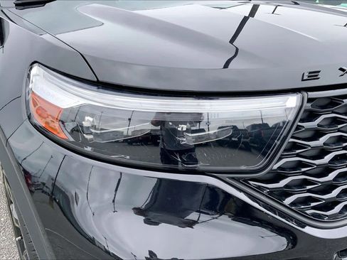 Certified 2023 Ford Explorer ST w/ Equipment Group 401A AWD/4WD image 27