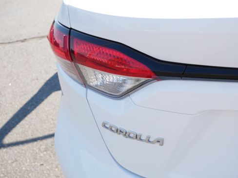 Used 2023 Toyota Corolla LE image 17