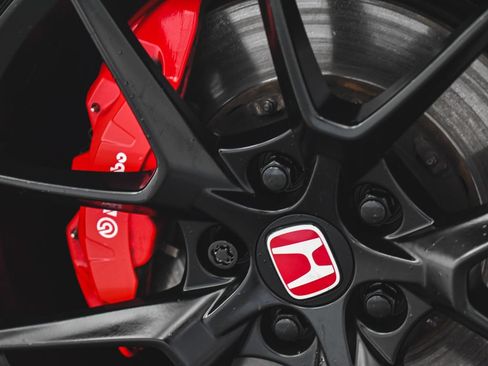 Used 2023 Honda Civic Type R image 8