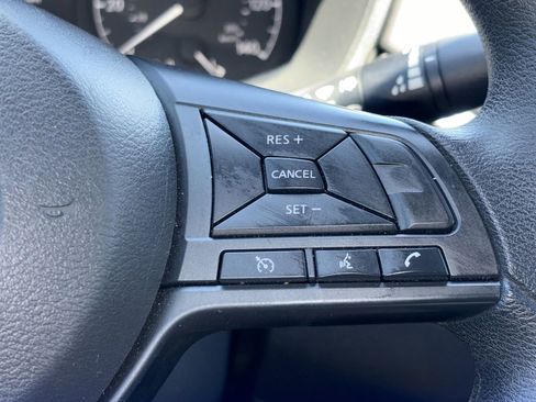 Used 2025 Nissan Altima 2.5 S FWD image 12