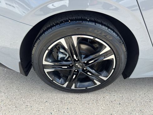 Used 2022 Kia K5 GT-Line w/ GT-Line Awd Premium Package image 9