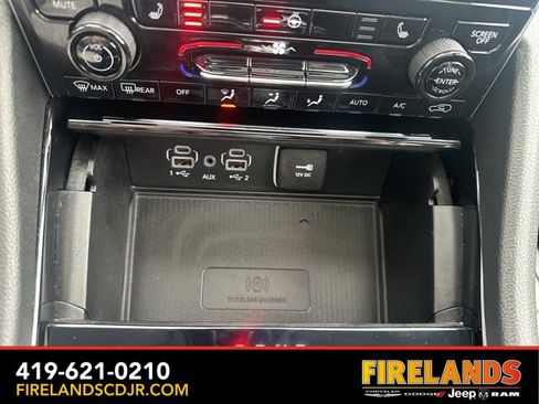Used 2023 Jeep Grand Cherokee L Laredo w/ Luxury Tech Group I image 29