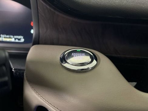 Used 2021 Lincoln Aviator Reserve w/ Equipment Group 202A AWD/4WD image 17