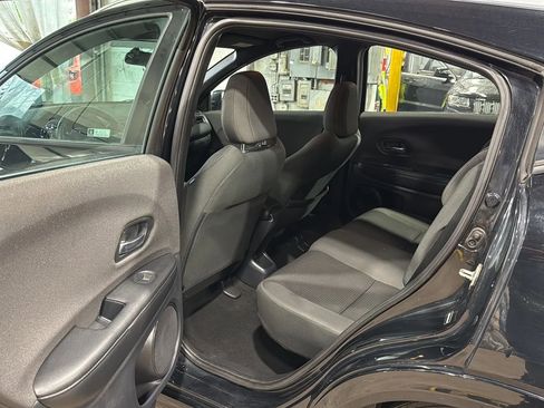 Used 2019 Honda HR-V Sport image 27