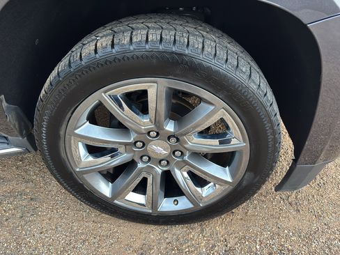 Used 2015 Chevrolet Tahoe LTZ image 9