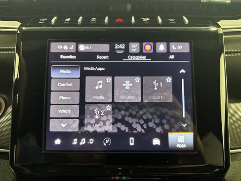 Used 2025 Jeep Grand Cherokee Altitude AWD/4WD image 41