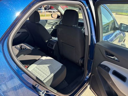 Used 2022 Chevrolet Equinox LS image 13
