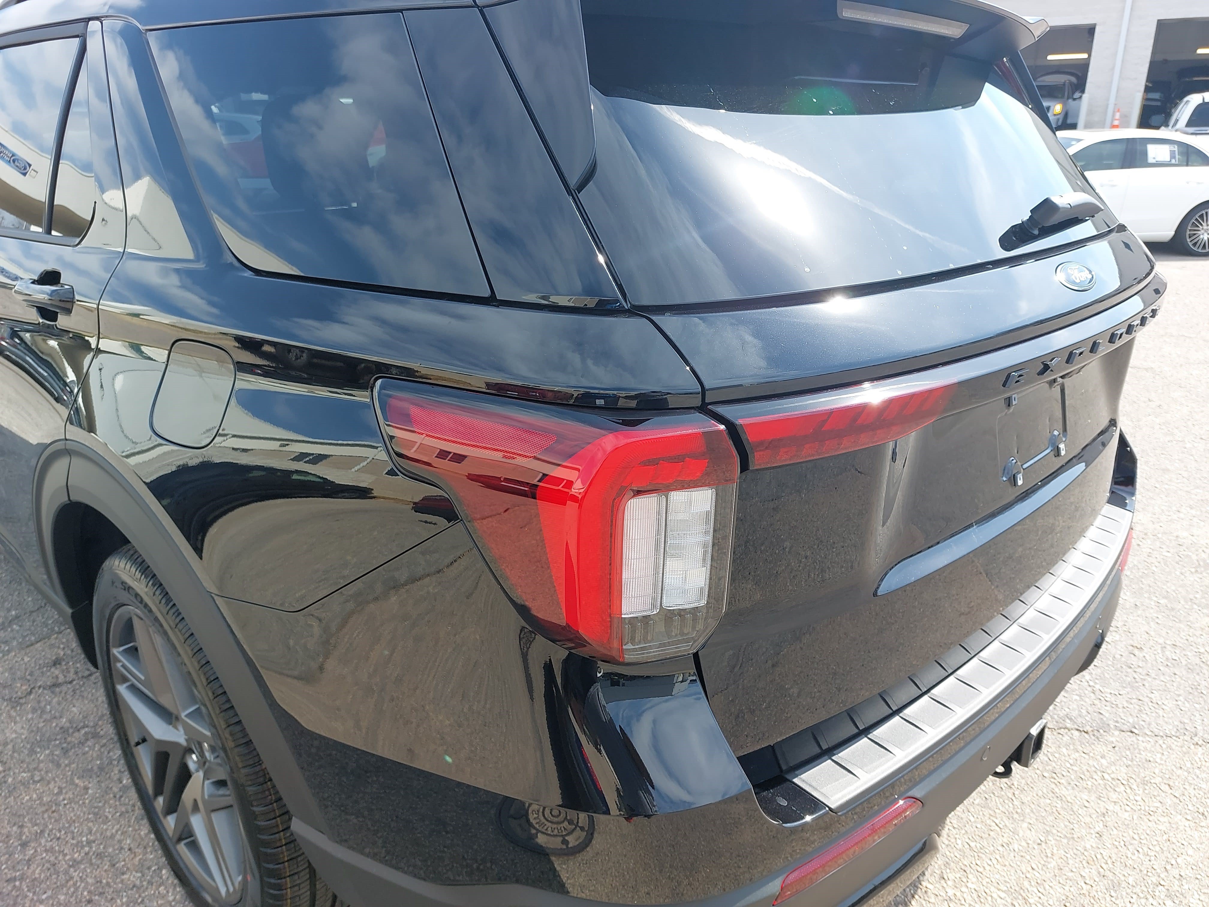 New 2026 Ford Explorer ST-Line w/ ST-Line Street Pack RWD image 35